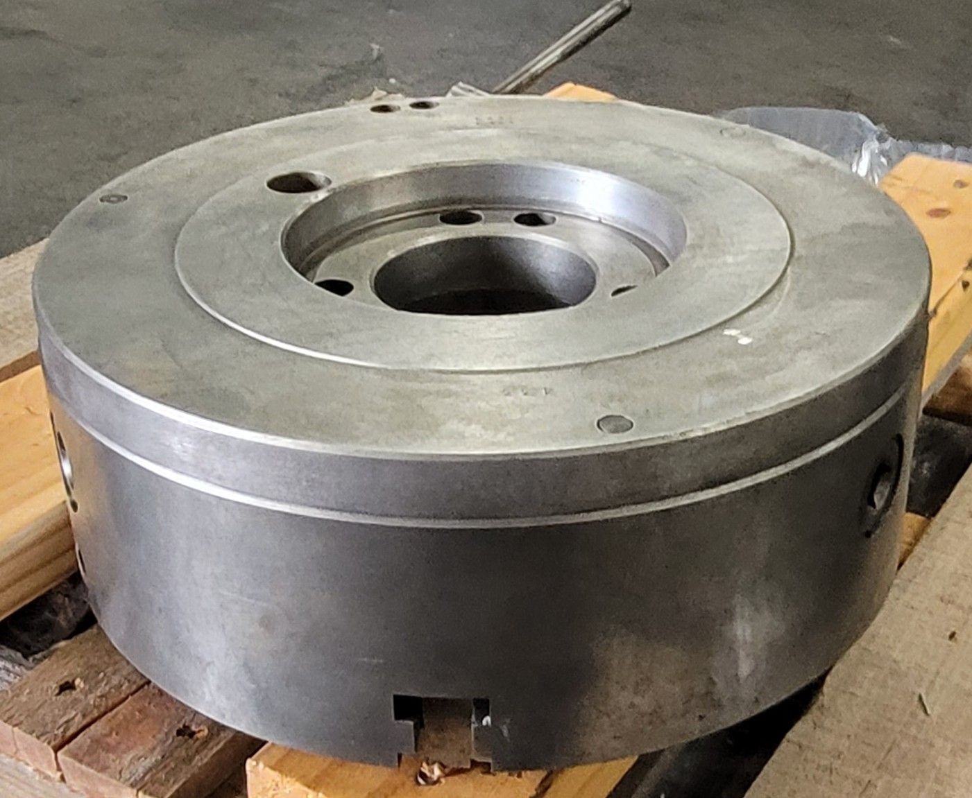 Pratt Burnerd International 12″ 3 Jaw Chuck A1-8 Mount