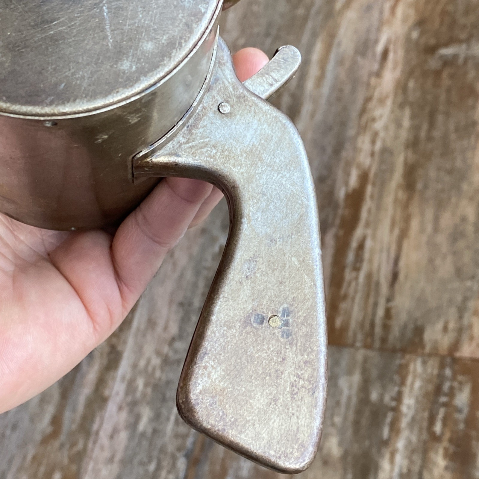 Vtg Hand Held Pistol Grip Thumb Close Tin Smith Roll Reel Feeder Dispenser