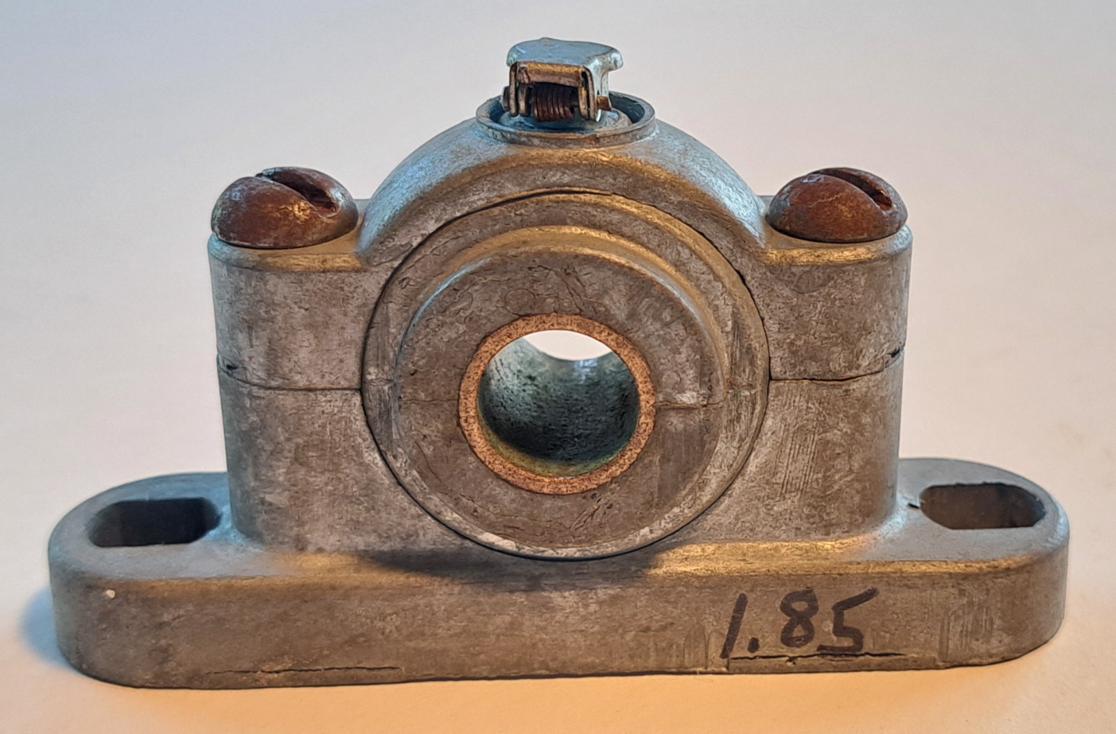 Chicago Die Casting Mfg. Co. 7-500 Pillow Block 1/2″ Shaft Diameter Made in USA