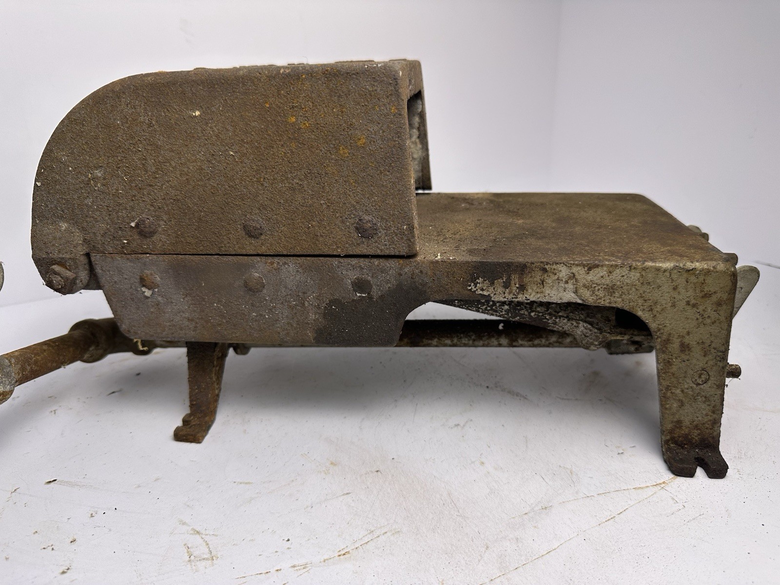 Vintage Johnson No 101 Bench Furnace Cast Iron Gas Forge Blacksmith 1930-1940s