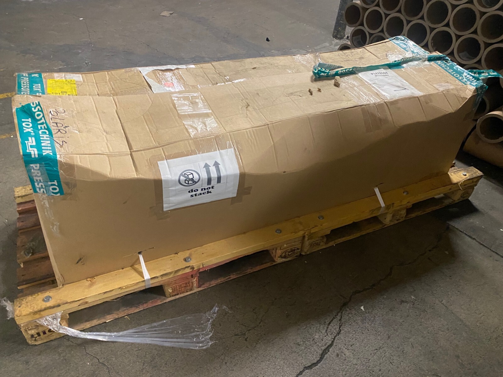 TOX POWER PACKAGE W/HYDRAULIC END POSITION DAMPING CYLINDER MODEL S15.30.400.22D