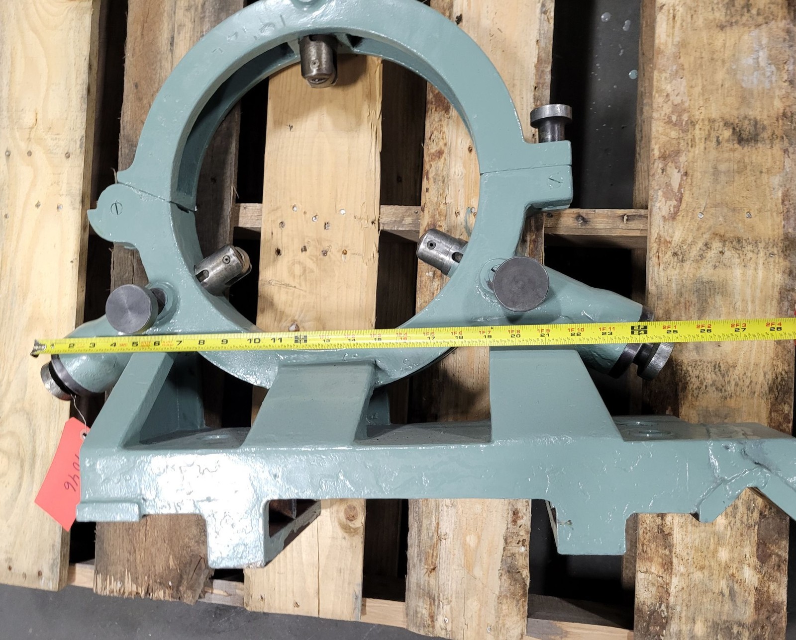Heavy Duty Steady Rest – 12.5in Inside Diameter – 28in Swing