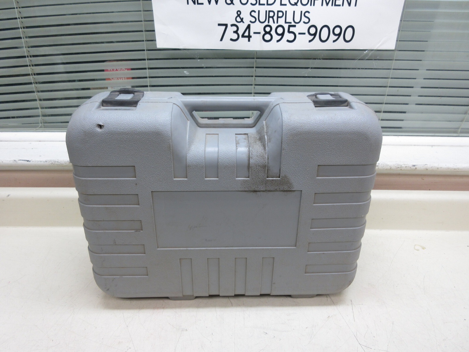 Axxair 120V MS18 / GA 103017-1 Pipe Beveler Beveling Machine w/ Case Used