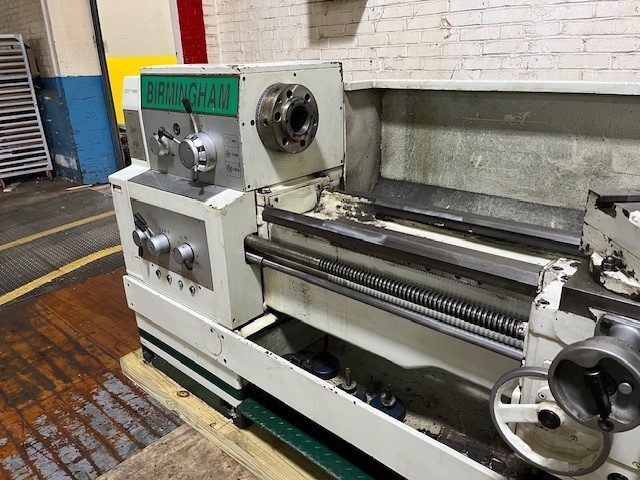 BIRMINGHAM Model DL-2200 22″ x 80″ High Speed Precision Geared Head Engine Lathe