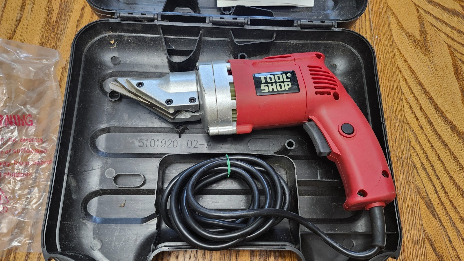 Tool Shop Electric Swivel Head Shears Model# J1J-AJ-1.2 – Black & Decker TESTED