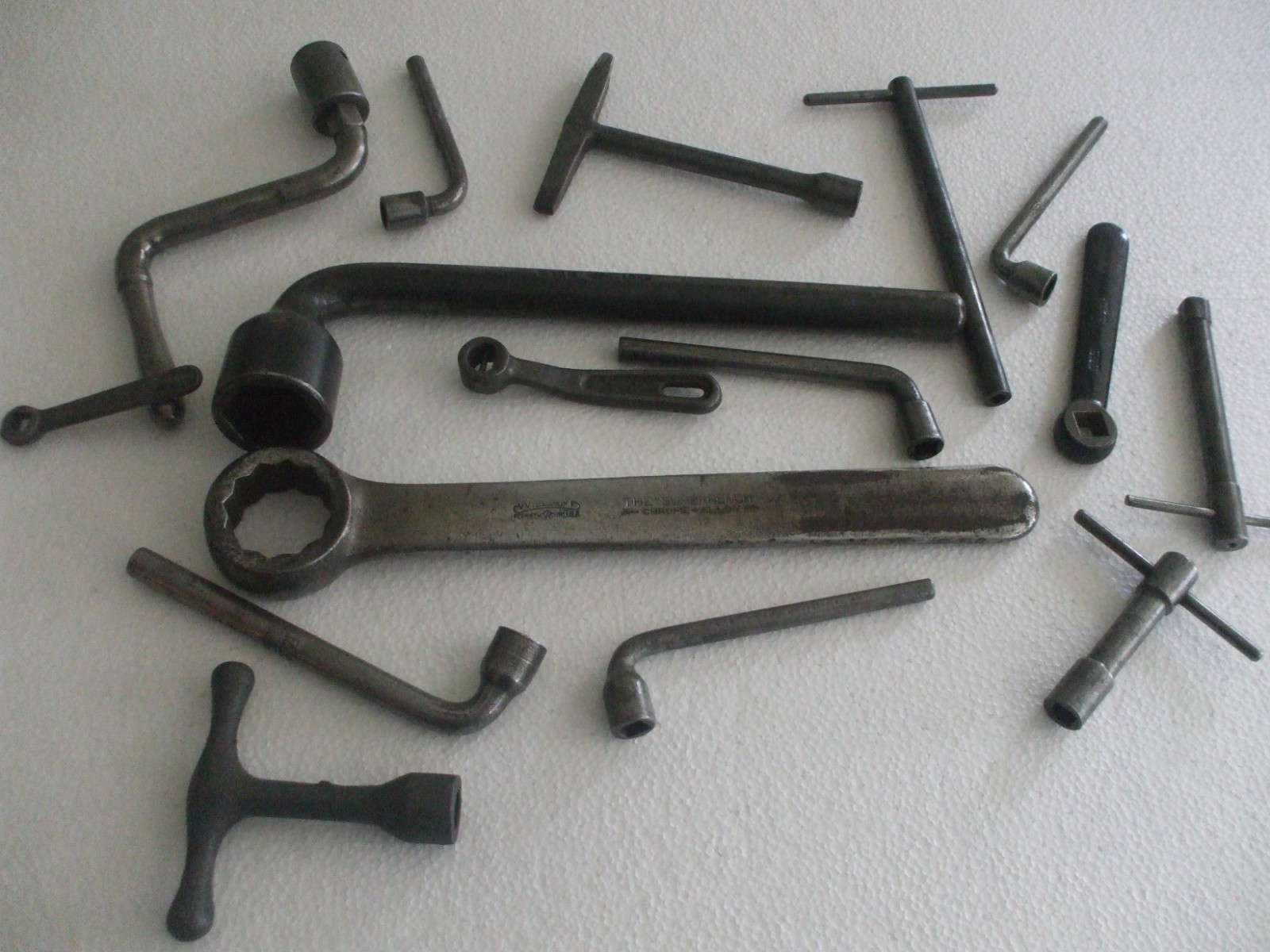 MACHINISTS LATHE MACHINE WRENCHES TOOLS POST T-HANDLE