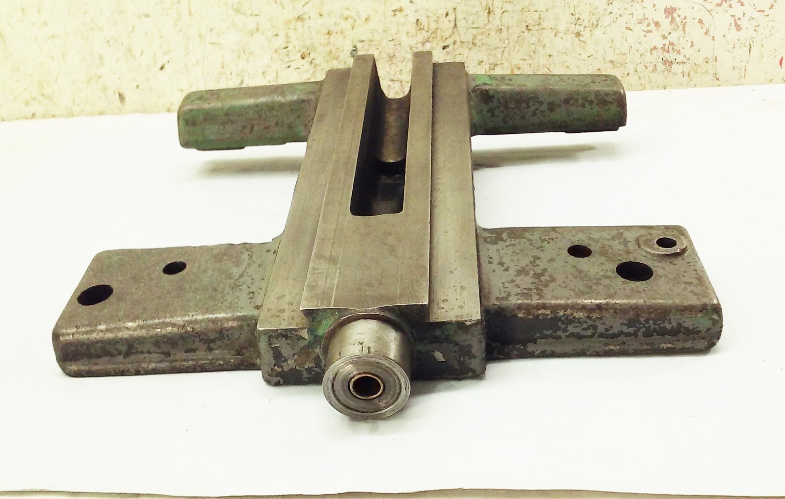 Logan Montgomery Ward 10″ Metal lathe carriage saddle casting LA-695