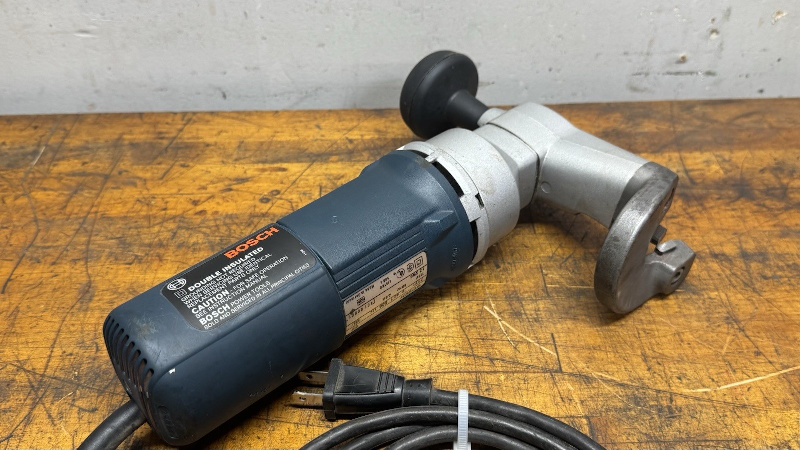 Bosch 1506 Unishear Shear, Sheet Metal Nibbler With Extra Blade Set