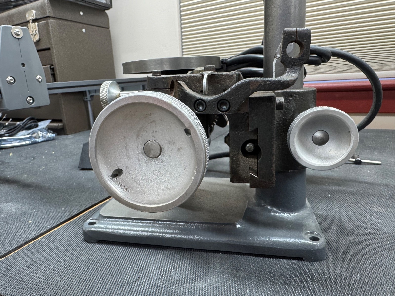Dumore Sensitive Drill Press
