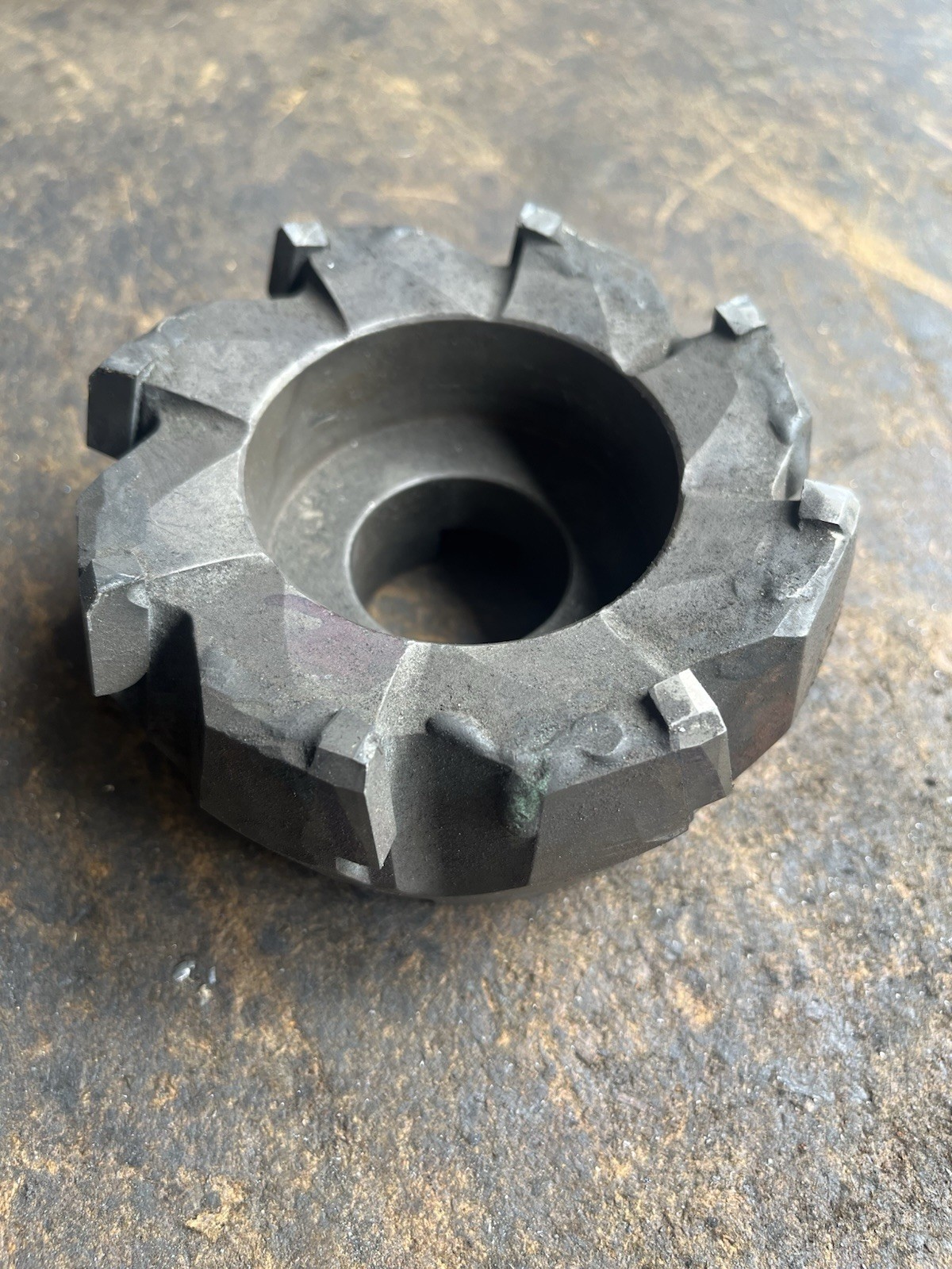 Used Unbranded Face Mill? 1-1/2″ Arbor Hole – 4+ Inches Diameter -READ