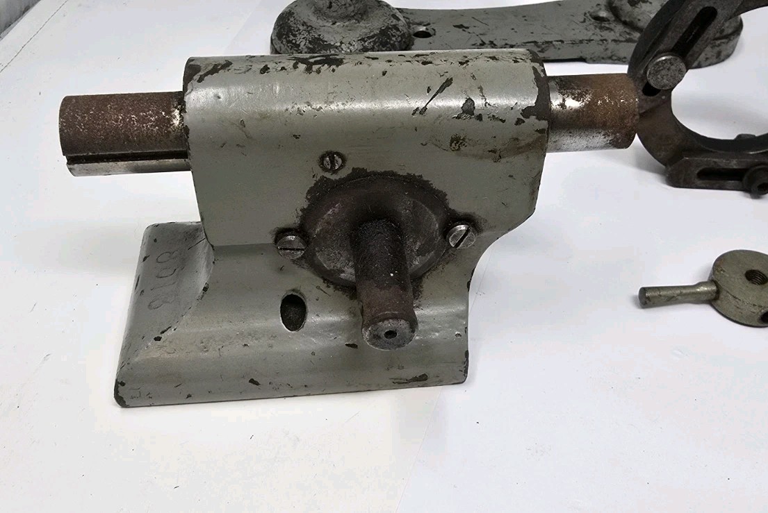 Vintage US Navy F.W. Derbyshire Electric Lathe Parts And Pieces Incomplete 10mm?
