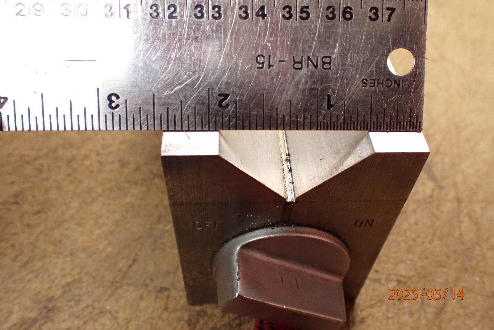 LOT 407; BROWN AND SHARPE MAGNETIC V-BLOCK MACHINIST JIG FIXTURE TOOLING