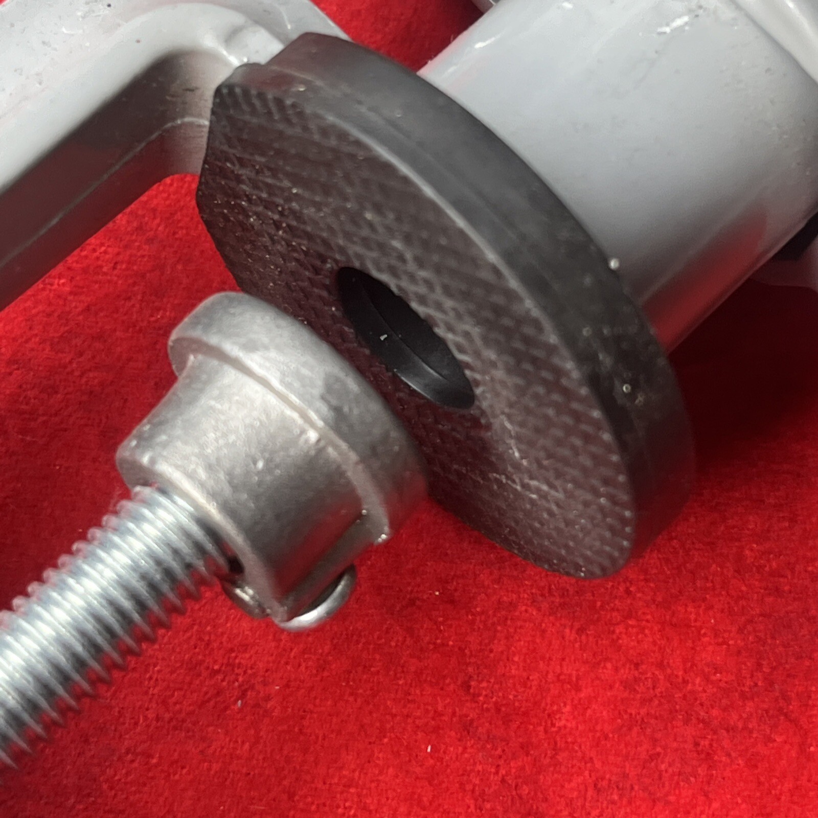 ALUMINUM VISE FOR ELECTRIC GRINGER (UNBRANDED) (t37)