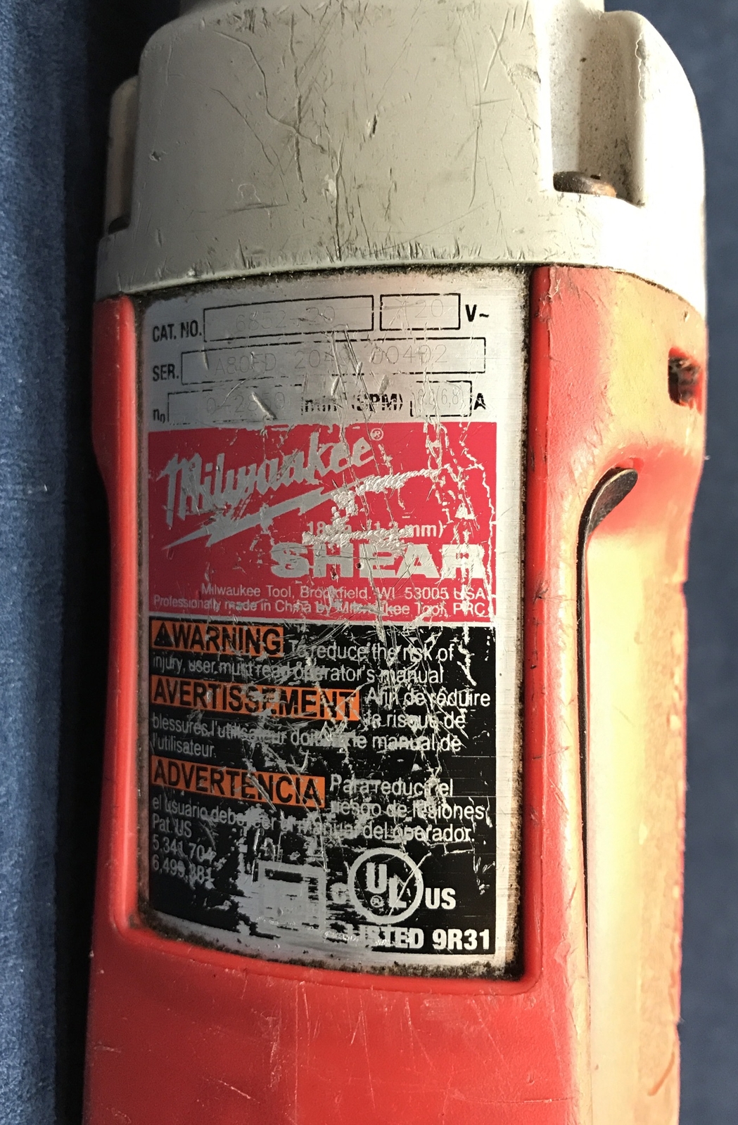 Milwaukee 6852-20 18-Gauge Electric Swivel Head Metal Shear