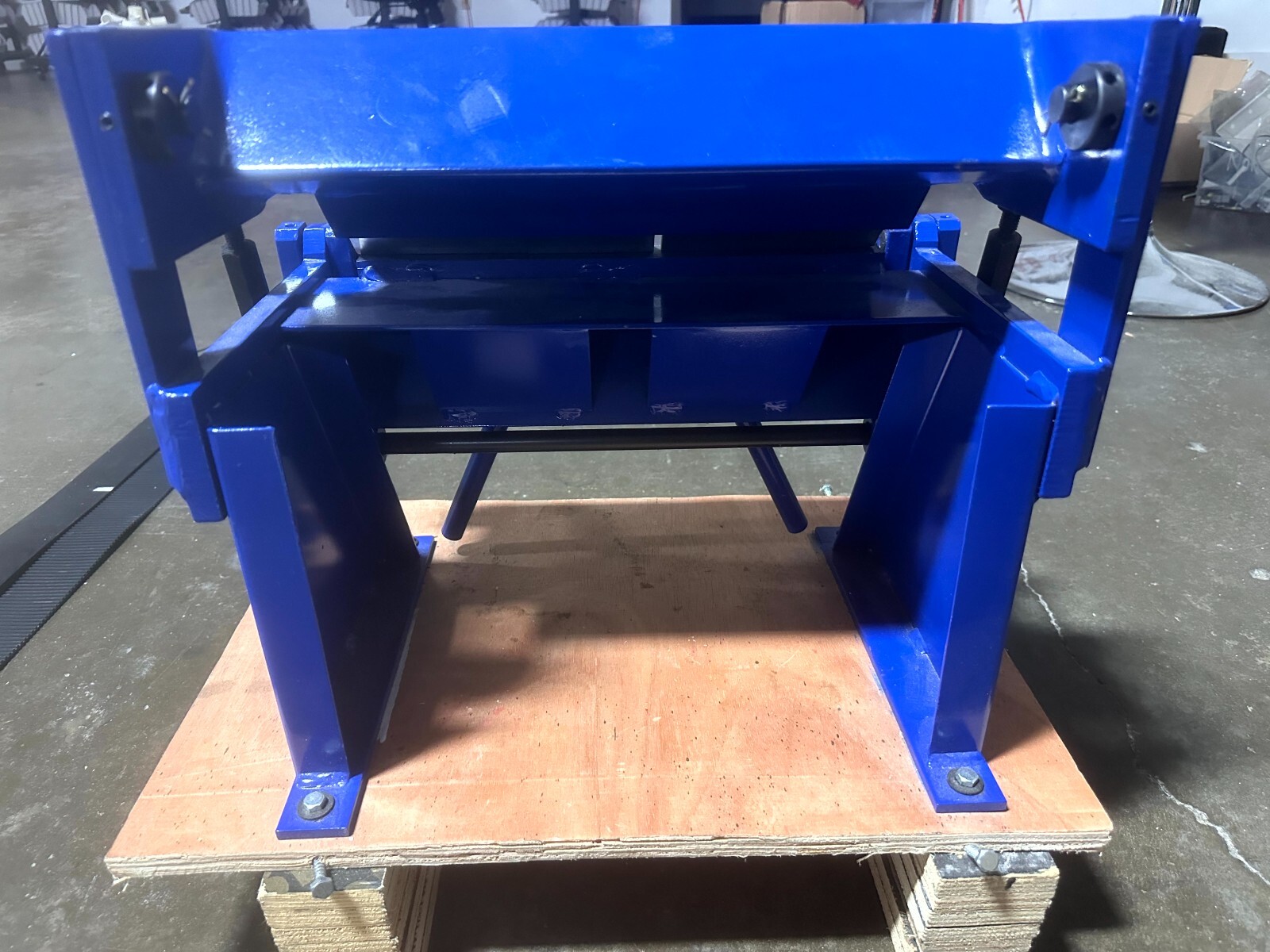 Eastwood 12 inch Box And Pan Sheet Metal Brake Tool, up to 135 Degree and 12”