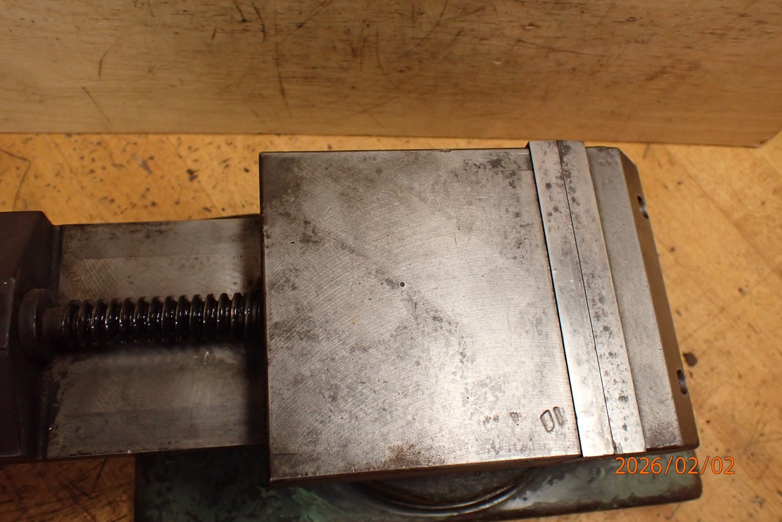 OLDER SMALL MILLING OR GRINDING GRINDER VISE W/ SWIVEL BASE CASTING