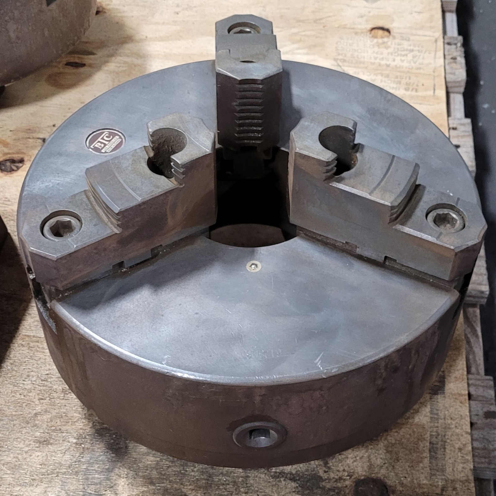 BTC – 6123D8 – 12-3/4in – 3 Jaw Chuck – D1-8 Mount