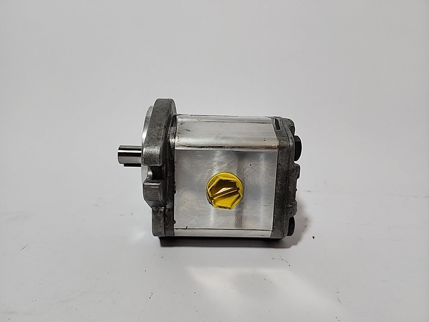 TUROLLA SNP2NN/017RN06GA HYDRAULIC GEAR PUMP
