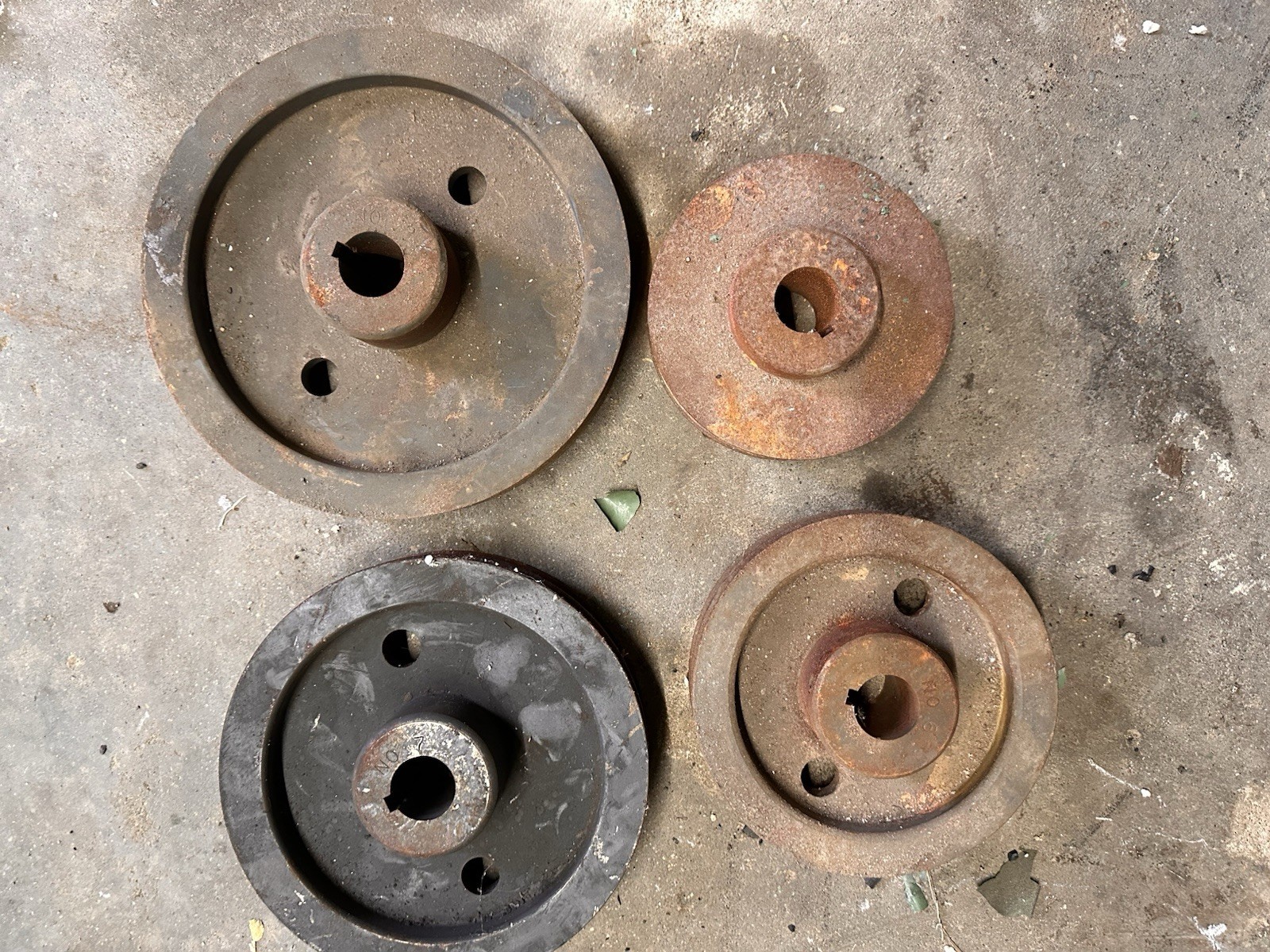 Norton Surface Grinder Used In Good Working Condition With A lot Of Attachments