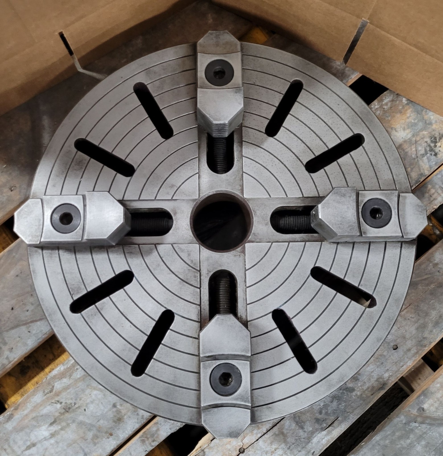 CMEC 19.75 inch – 4 Jaw Lathe Chuck