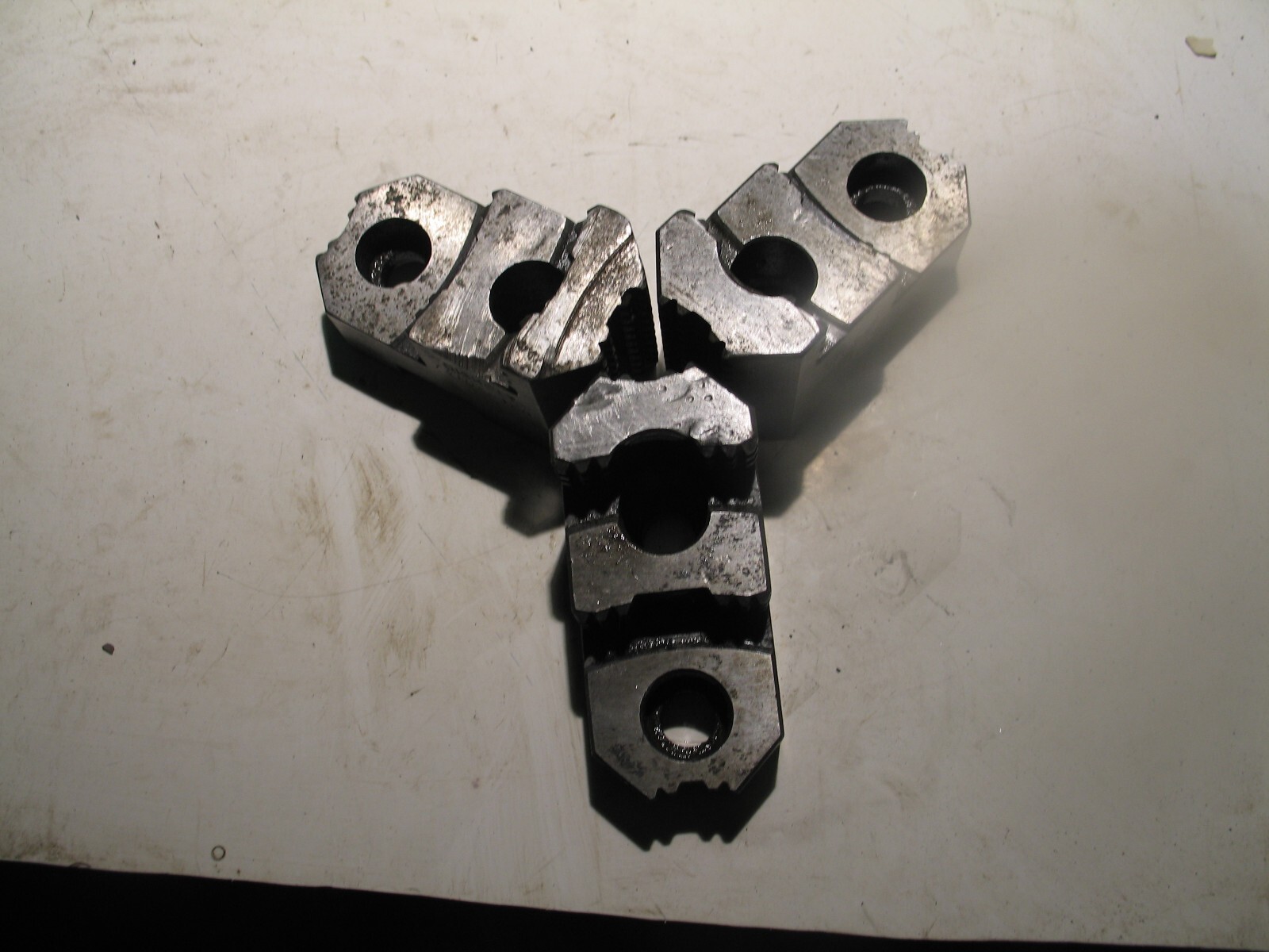 GISHOLT 7310X-12A 3 JAW HARD JAW SET 12″ CHUCK 1-3/4″ HOLE-HOLE A0031