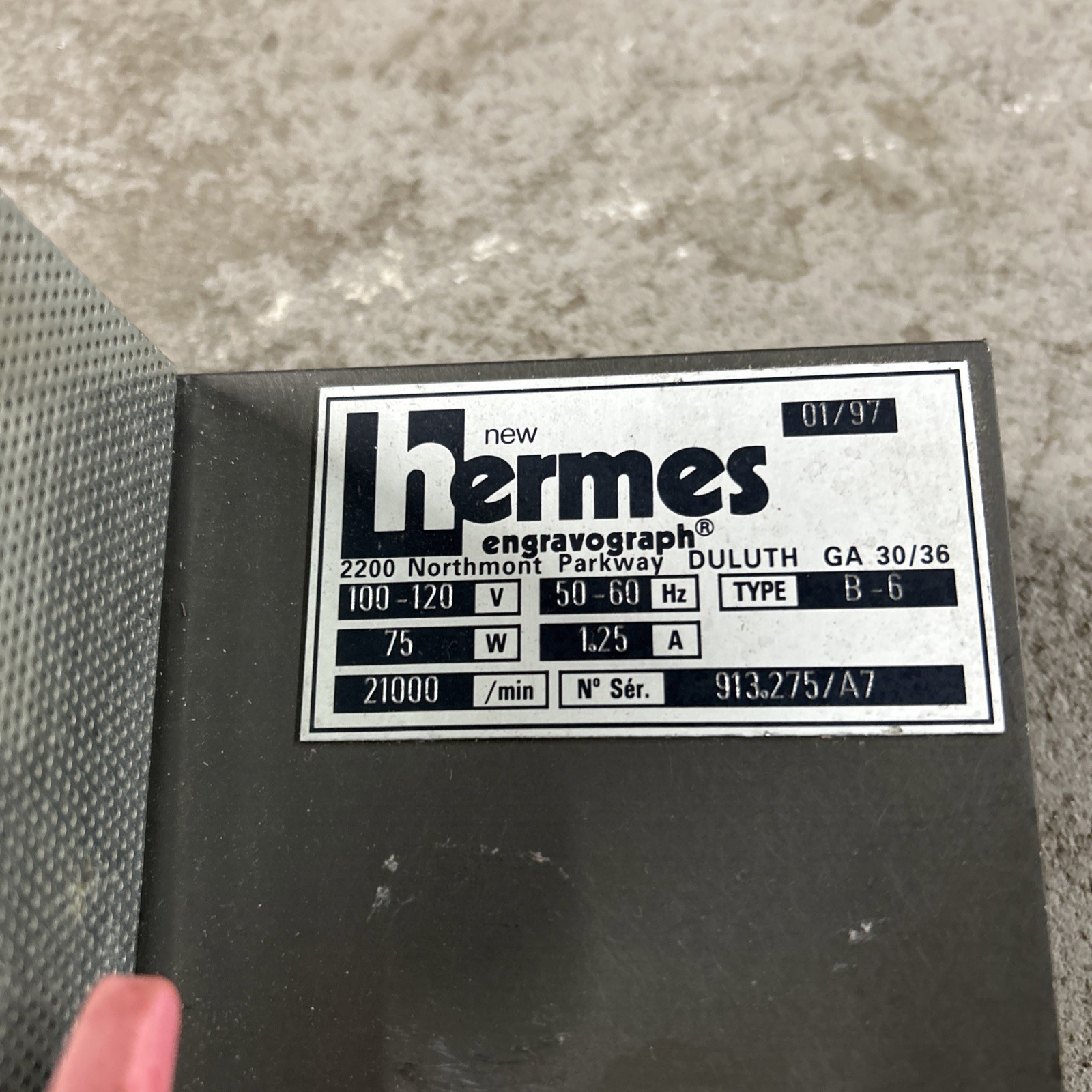 NEW HERMES B6 Engraver Beveling Beveller – Built In Vacuum & Corner Rounders