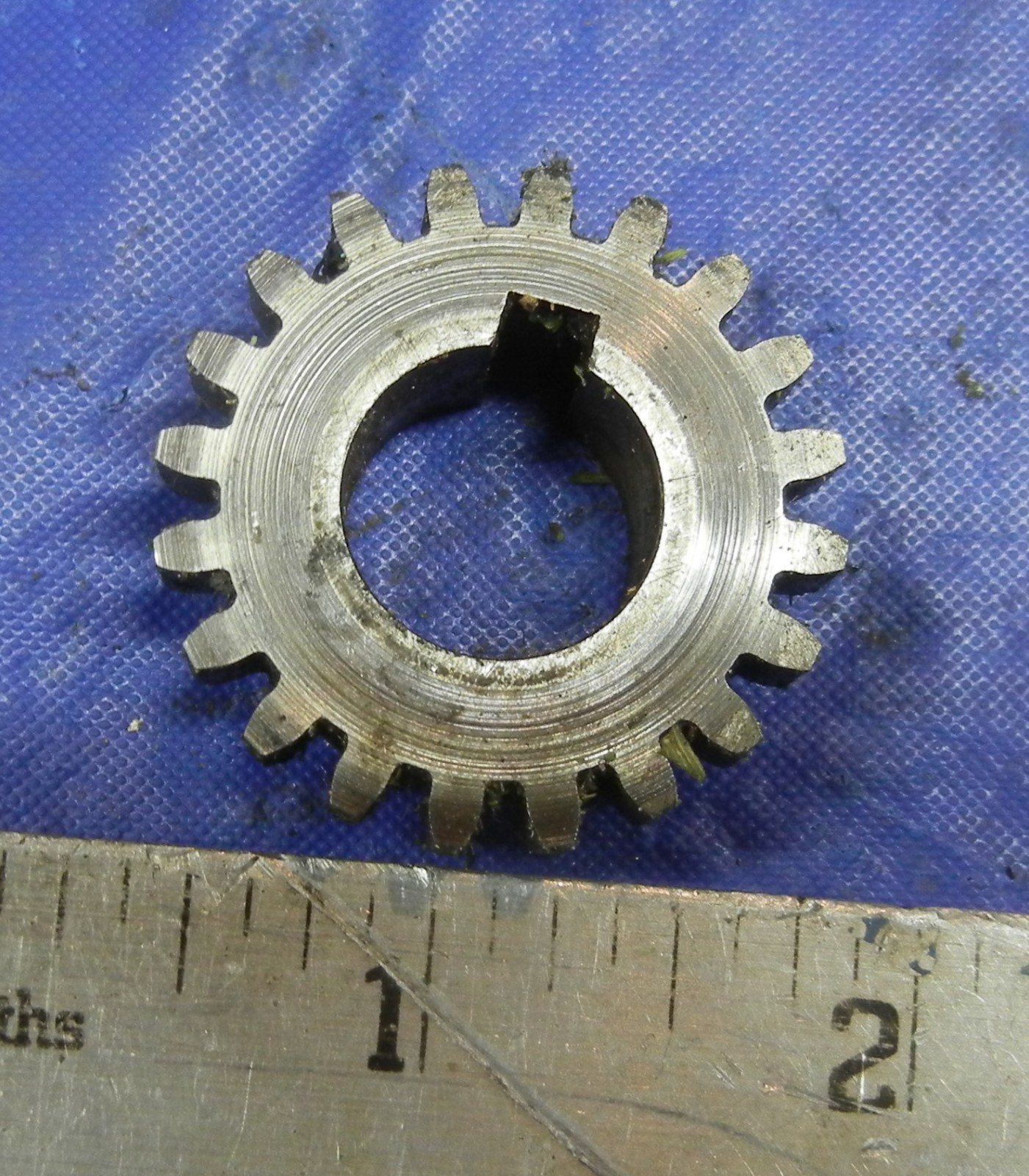 South Bend 9″ lathe model A 20 tooth lead screw gear for quick change 10k