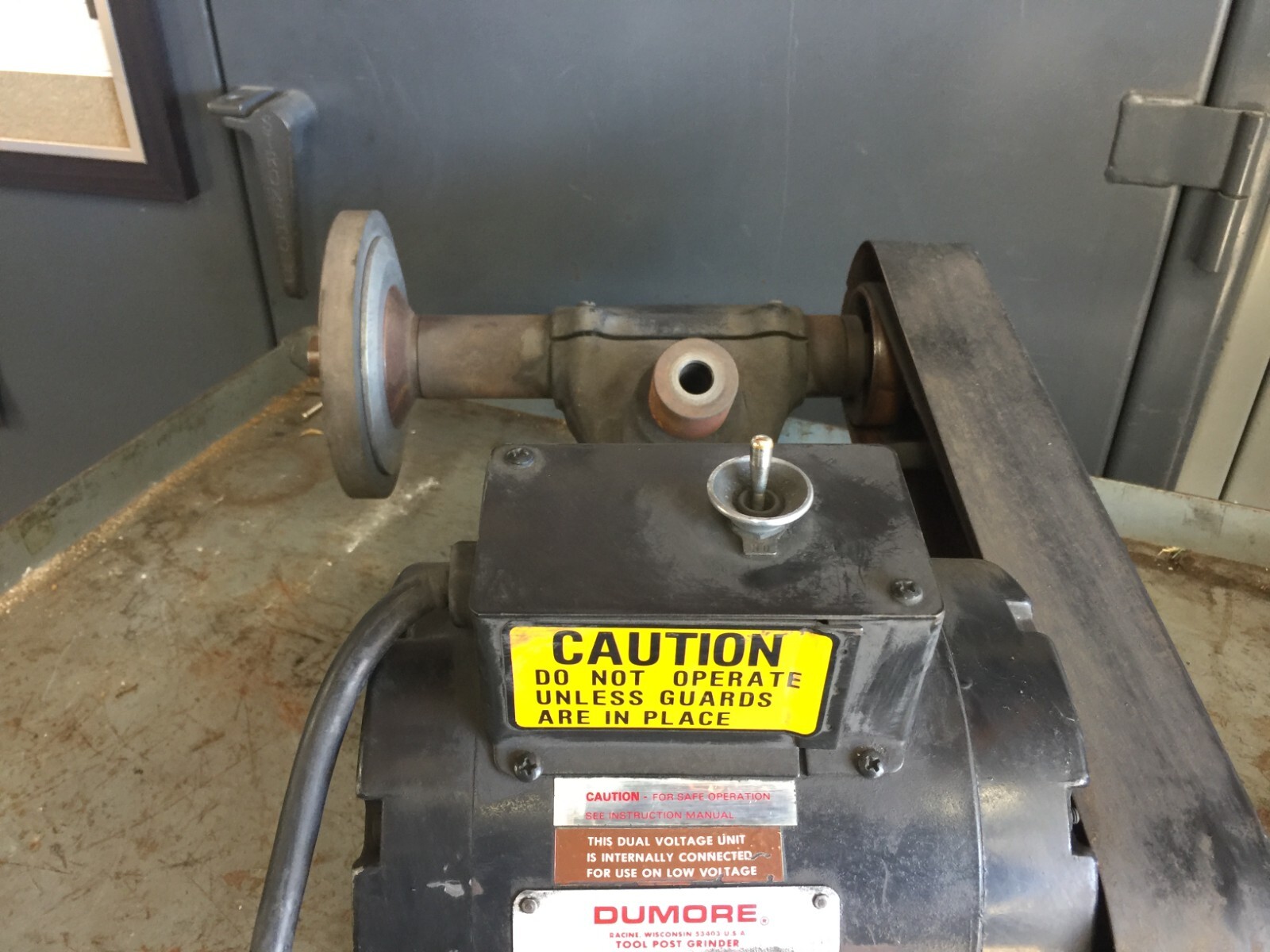 DUMORE 77 – 022 TOOL POST GRINDER 1/2 HP 3 PHASE
