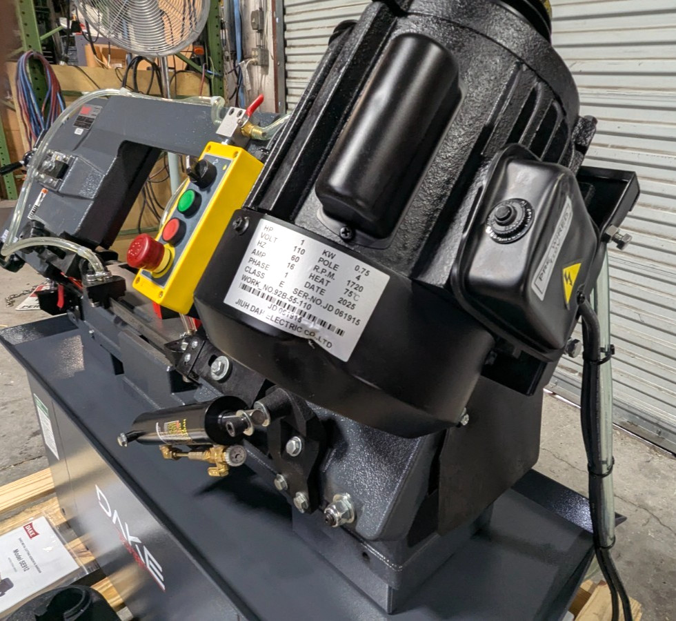 DAKE SE912 9 x 12 Horizontal Bandsaw 110v 1HP Step Pulley *Scratch & De