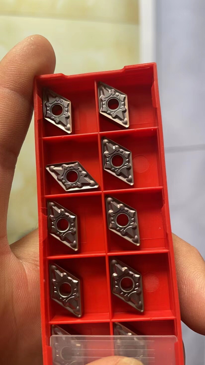 GBJ-CNC DNMG110404 DNMG110408 GBJ205 Carbide turning insert For stainless steel
