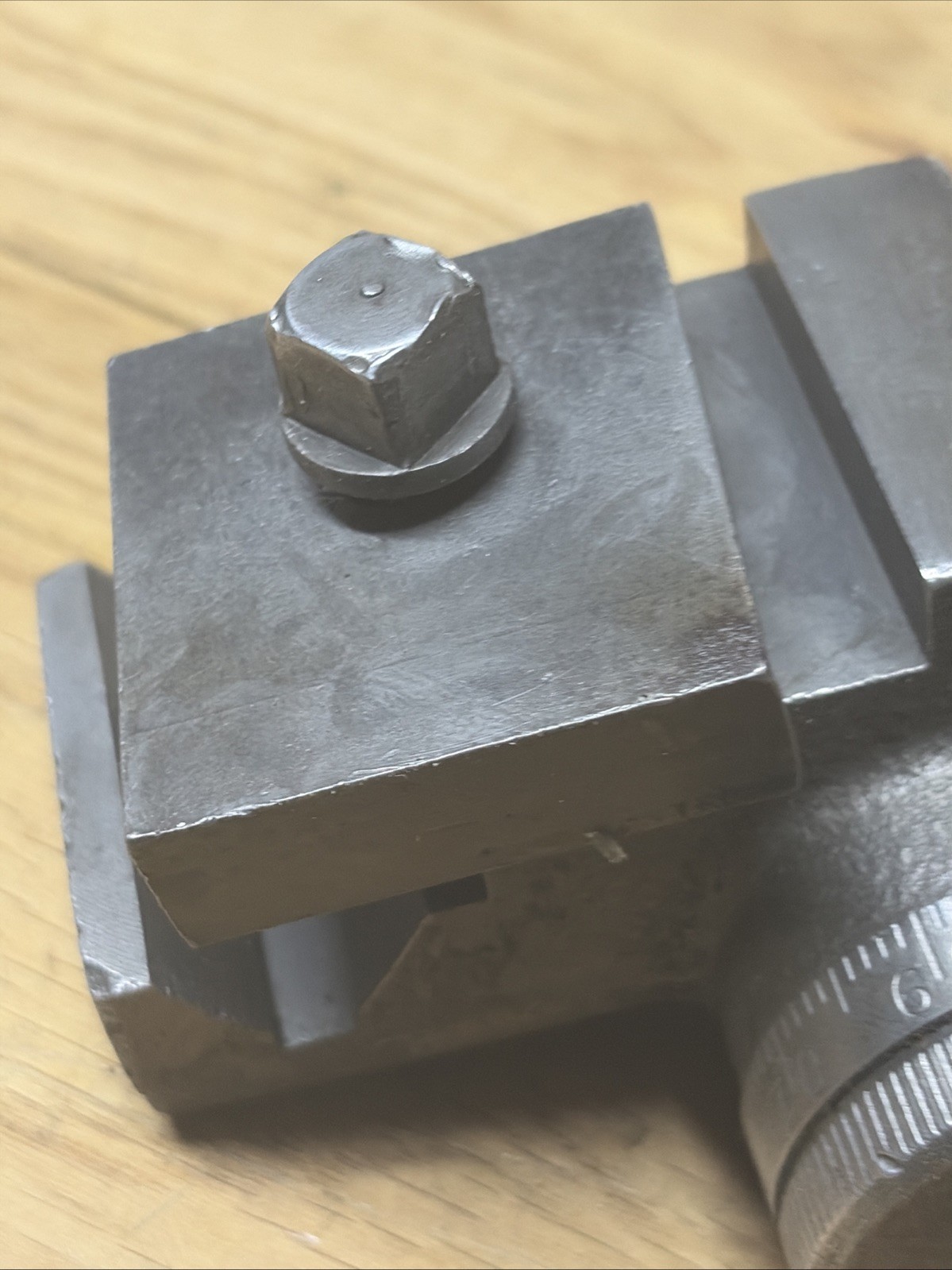 Clausing 5900 Series 12” Micrometer Stop