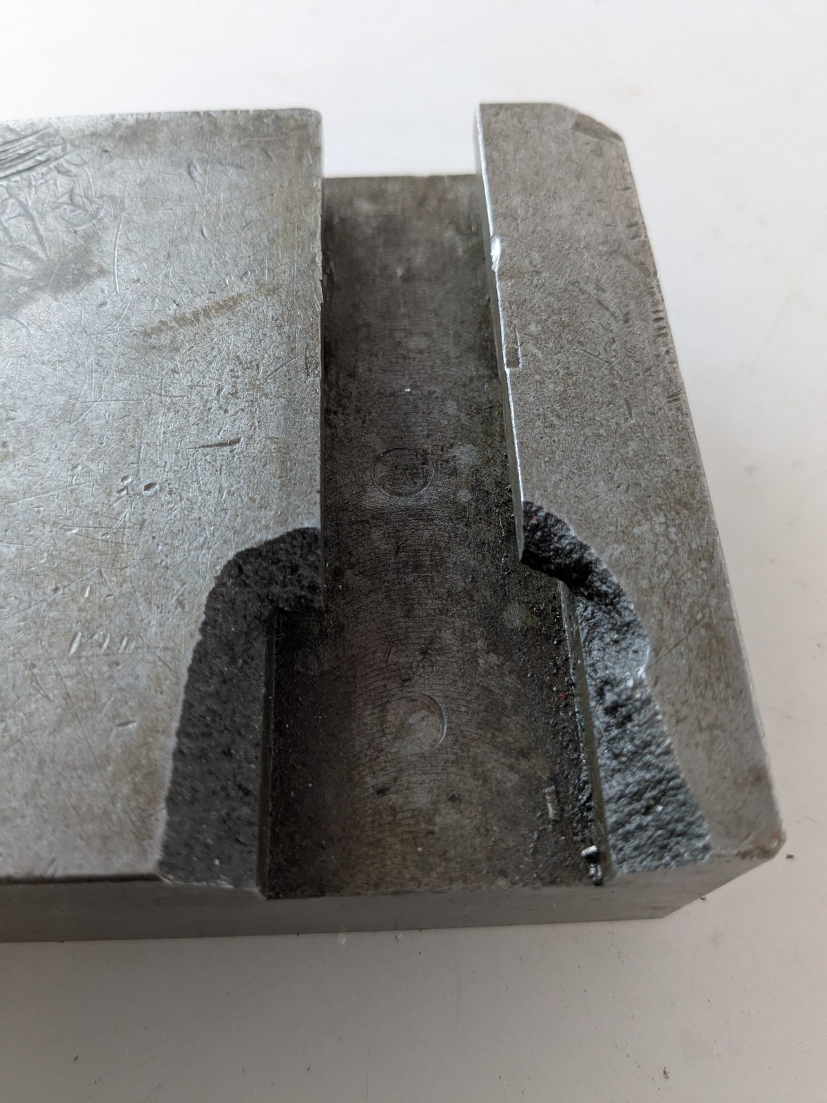 Hardinge HLV-H TFB-H Compound Rest Top Slide Casting Needs to Be Repaired As-Is