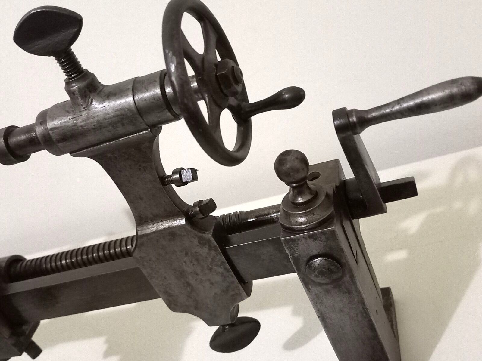 Earliest rose engine lathe ever found 1600’s – A real museum piece