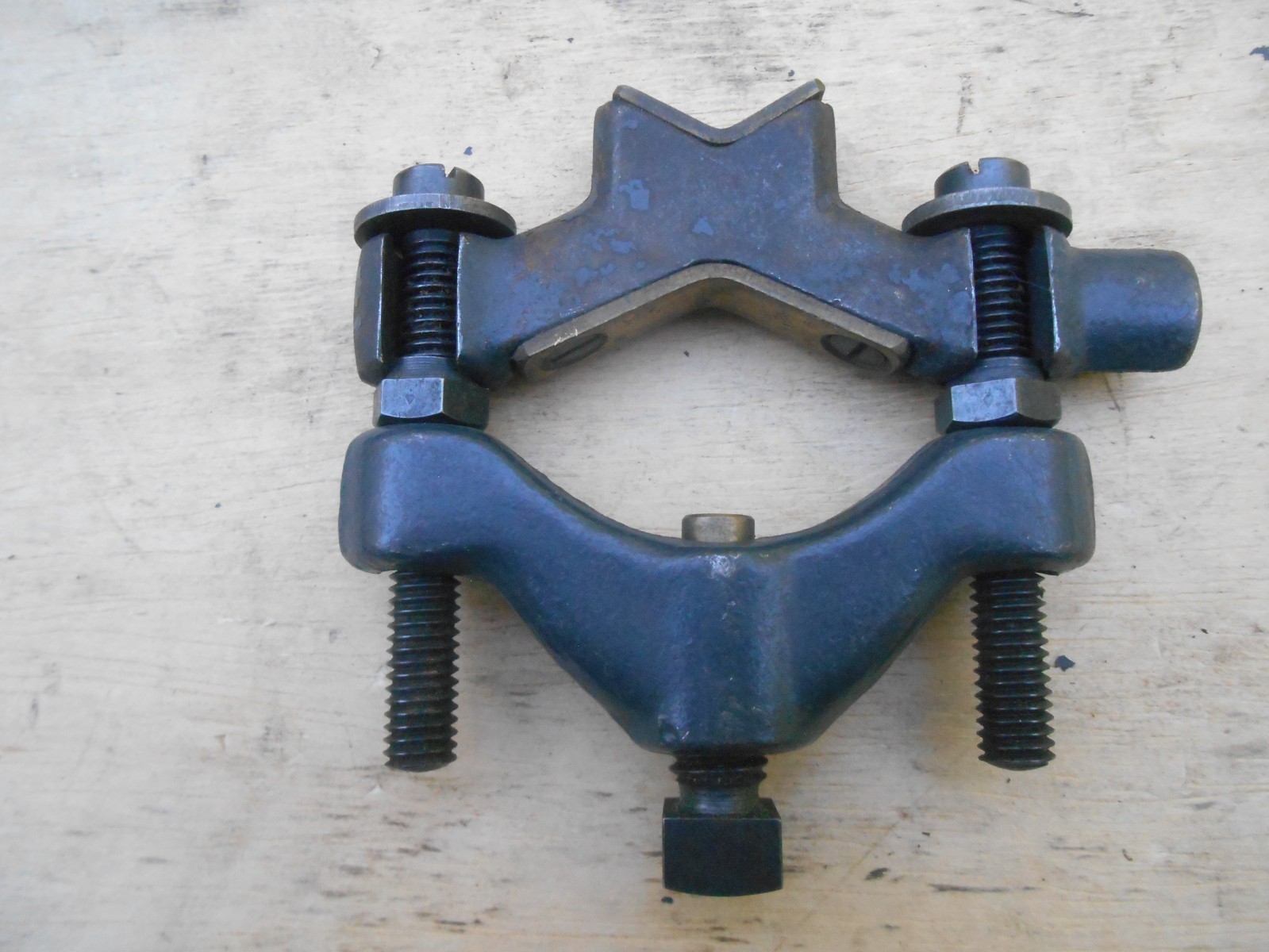 MACHINISTS CLAMP DOG , LATHE DOG , 2-3/8″ WIDE BETWEEN STUDS