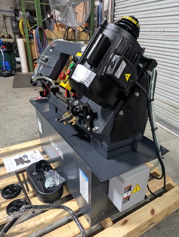 DAKE SE912 9 x 12 Horizontal Bandsaw 110v 1HP Step Pulley *Scratch & De