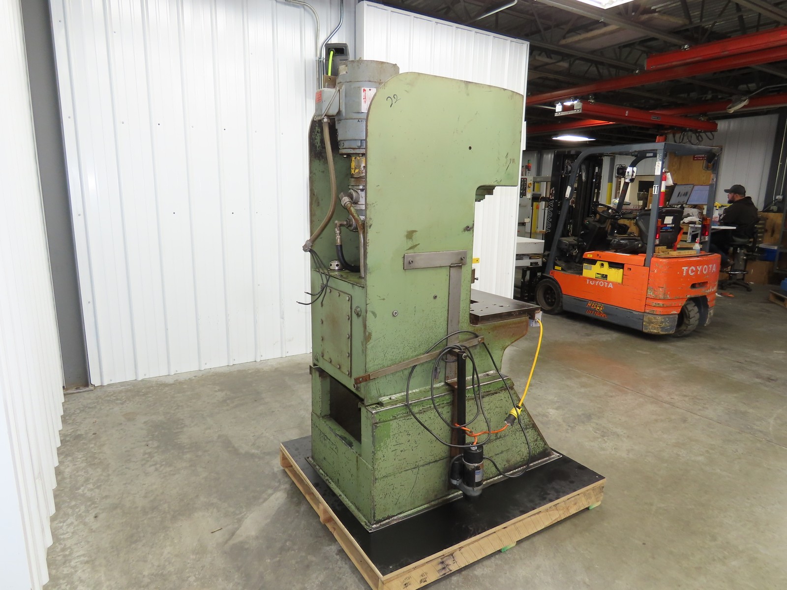 Denison Multipress Electric Over Hydraulic Press 8 Ton 12″ Stroke 230V