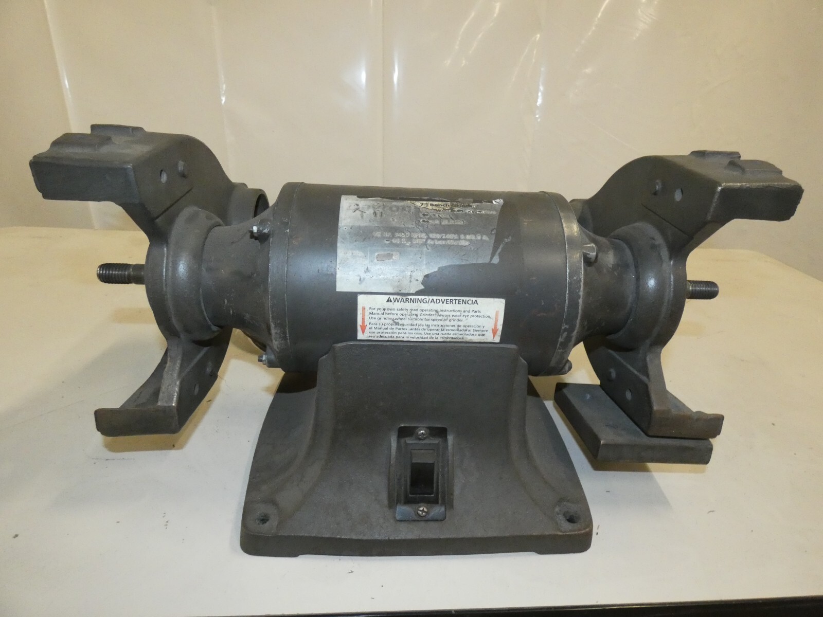 Dayton 2LKR8 7″ bench Grinder 1/2 HP 3450RPM