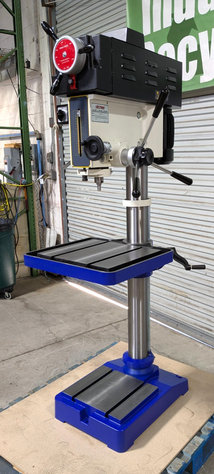 Vectrax Mill / Drill 20" Swing 2hp 220V 3ph 3MT RF-401V/3VTX *Scratch &a