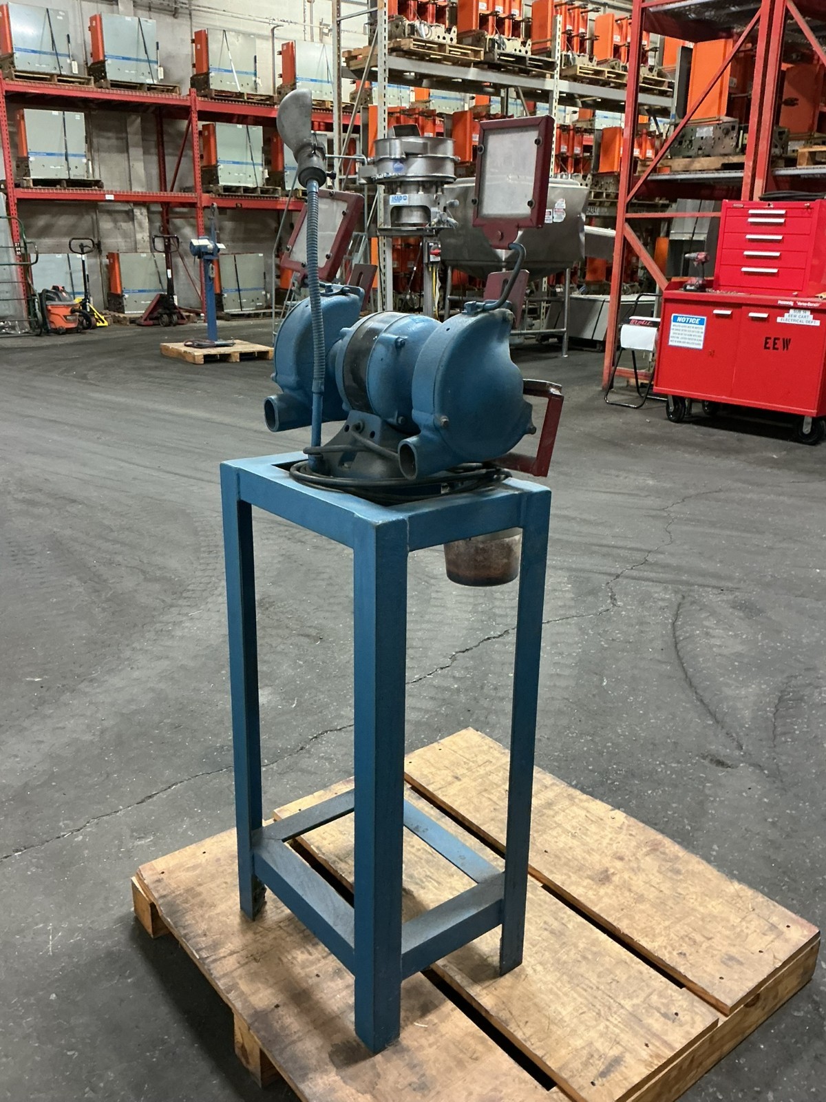 MO-6742, ATLAS GRINDER. 1/3 HP. 110 V. 1 PH. 3450/2850 RPM. 60/50 HZ. 4.6/5.6 A.