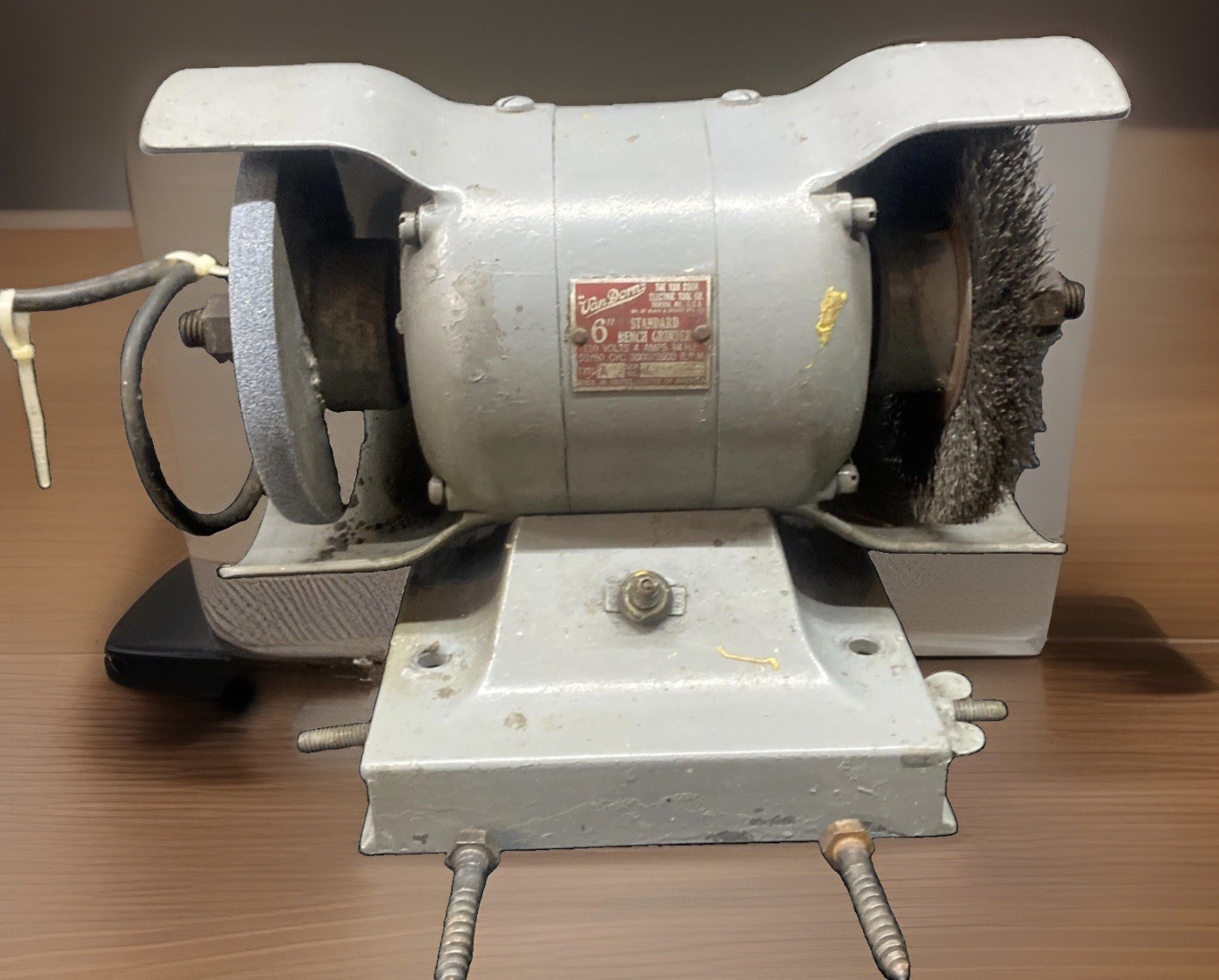Bench Grinder Van Dorn 6″ Type A 1/4 HP 3600RPM 4.0 AMPS Working Mounting Bolt