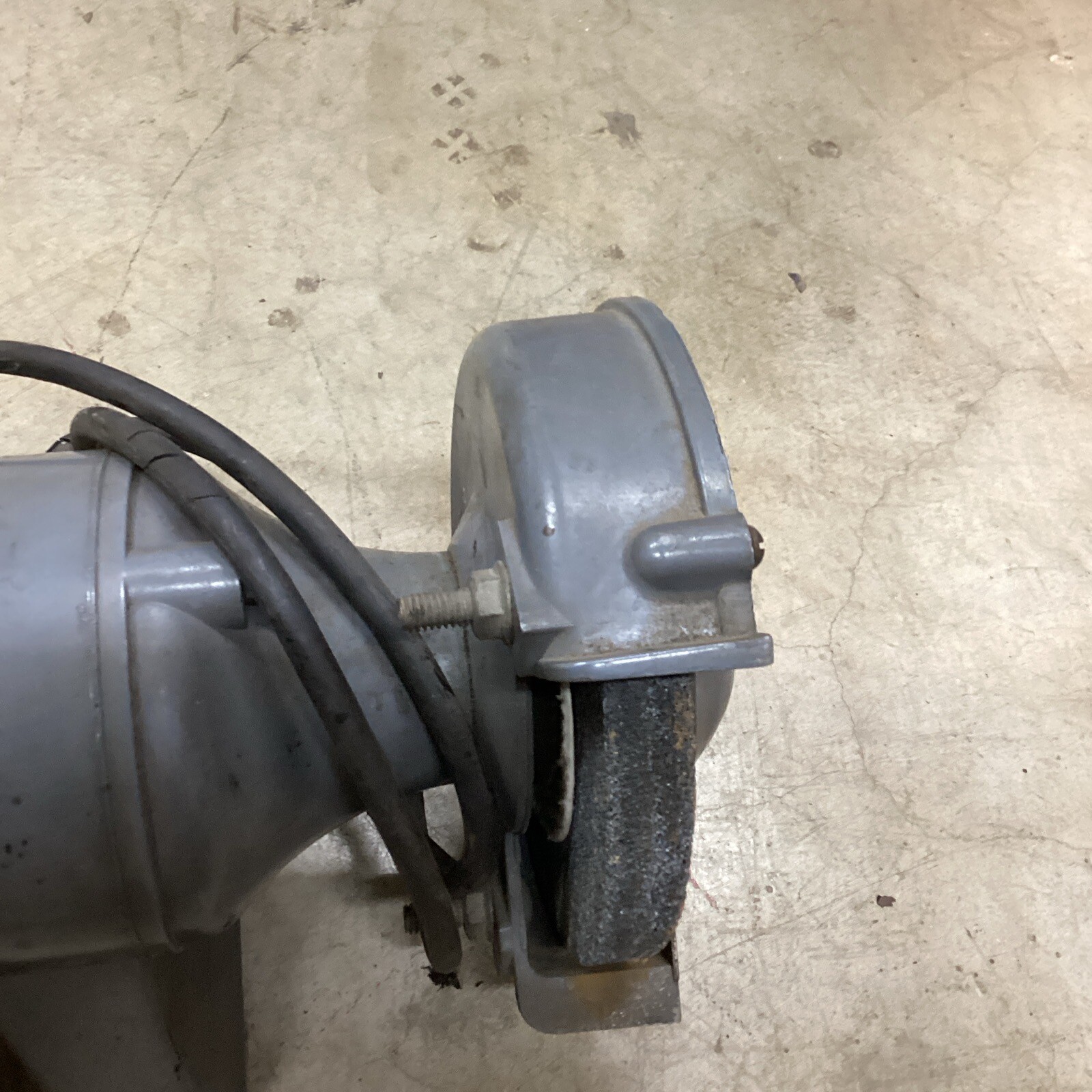 2Z315U Vintage 1/3hp. Dayton 3600rpm Commercial 6” Bench Grinder 1/2”arbor 114A