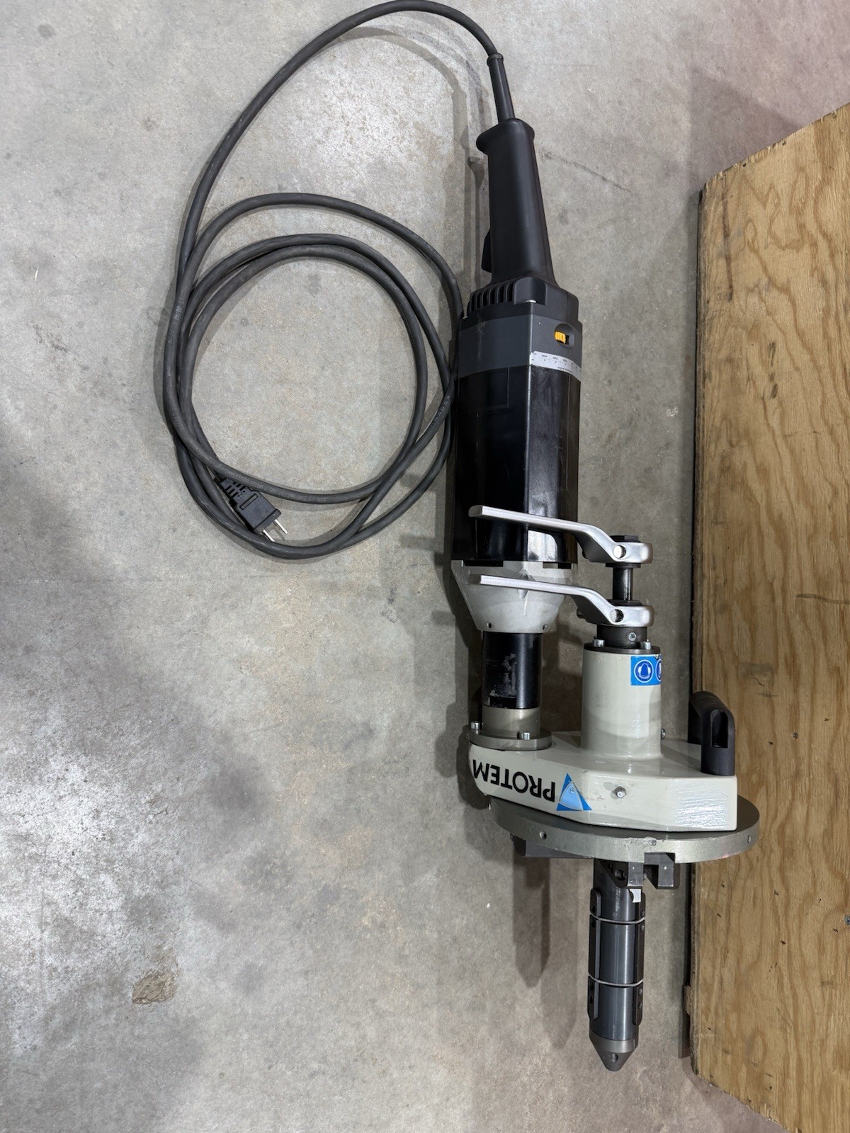PROTEM US 40 Demo Unit Electric Tube & Pipe Beveling Machine 120V