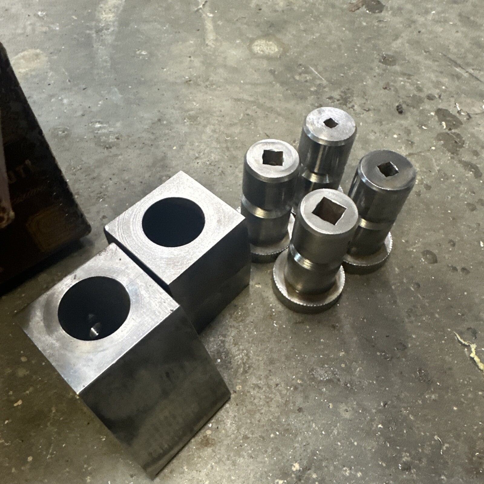 South Bend Lathe Works 9” Metal Lathe Tooling Lot Chuck Faceplate Tool Post Jig
