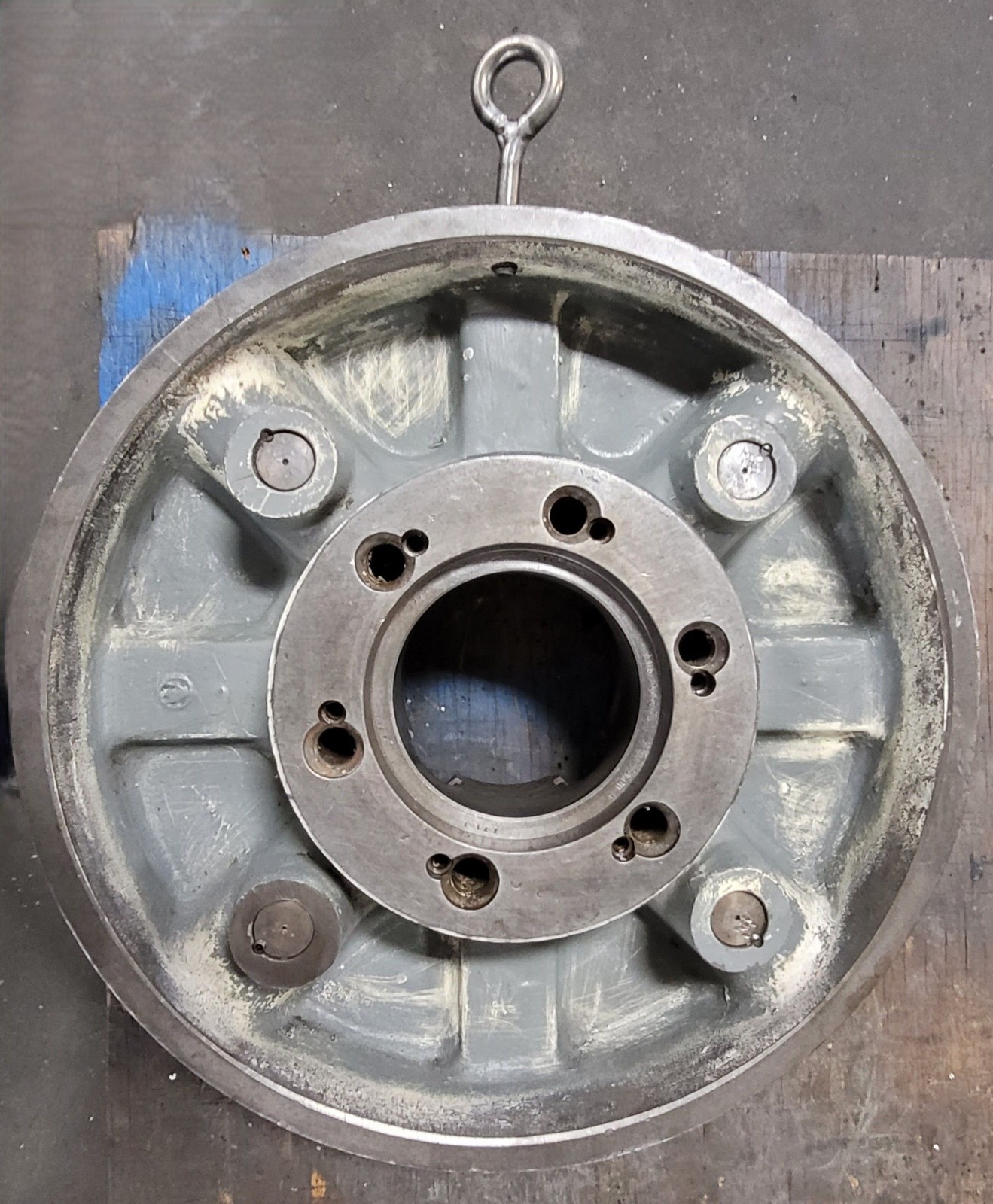 17-1/2in Bison Lathe Chuck – 4 Jaws – D1-8 Camlock