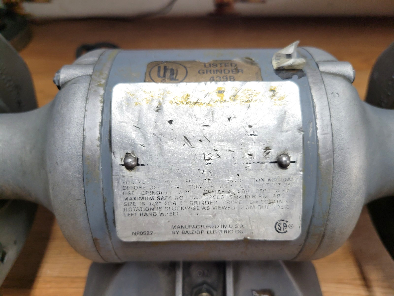 BALDOR # 612 6″ GRINDER / BUFFER 115V 3600 RPM
