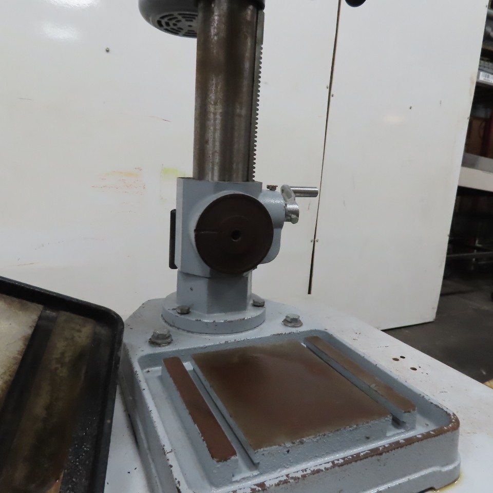 Dake 977102-1 N/A 18″ Swing Cart Mounted Drill Press 115V 1Ph 3600-575RPM