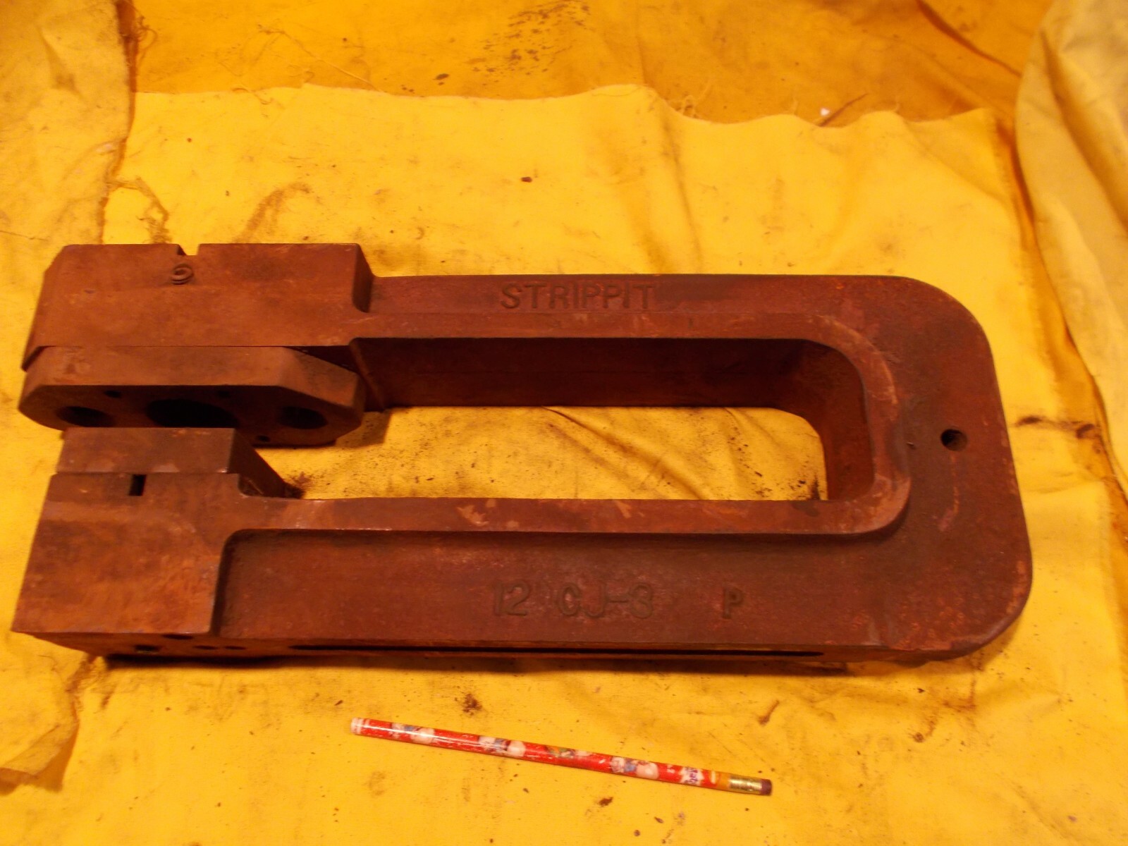 C FRAME PUNCH sheet metal hole press brake tool unit STRIPPIT USA 12 CJ-3